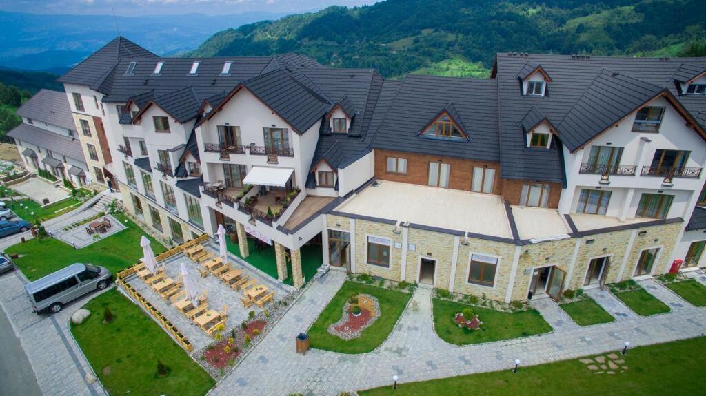 Dream Milmari L12 Apartman Kopaonik Buitenkant foto
